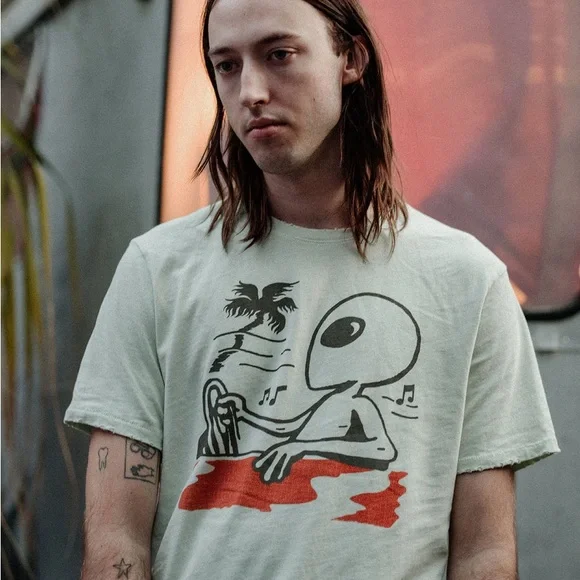 Junk Food Clothing Alien Graphic Tee - Light Green - Picture 2 of 7